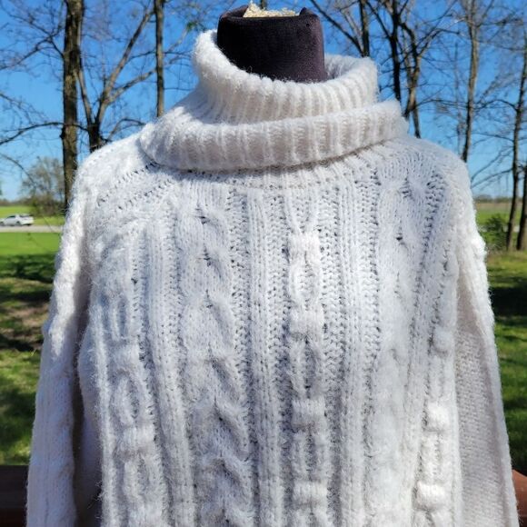A New Day Ladies White Cable  Knit Pullover Oversized Turtleneck Sweater,  sz XL - Picture 8 of 13
